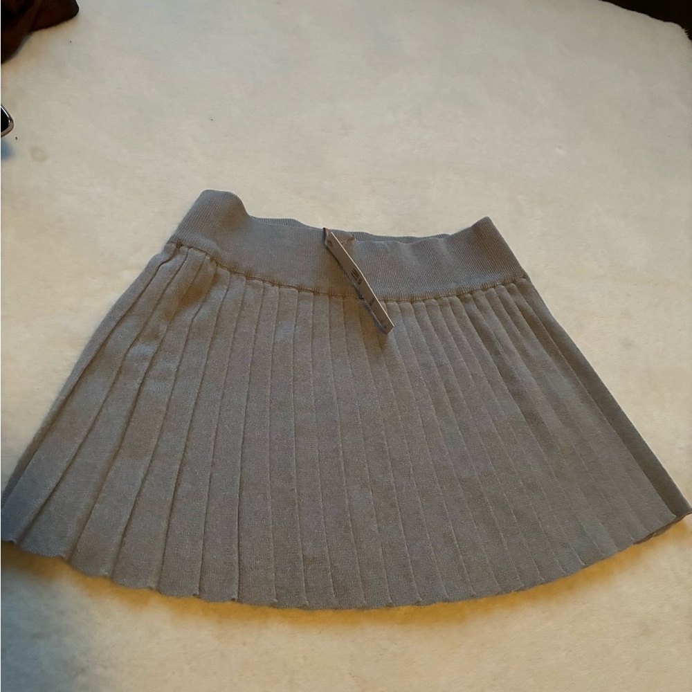 Ralph Lauren Elegant Gray Pleated Skirt